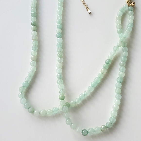Green Radiate Love and Happiness Semi Precious Long Adjustable Necklace w Tassel - Picture 3 of 5